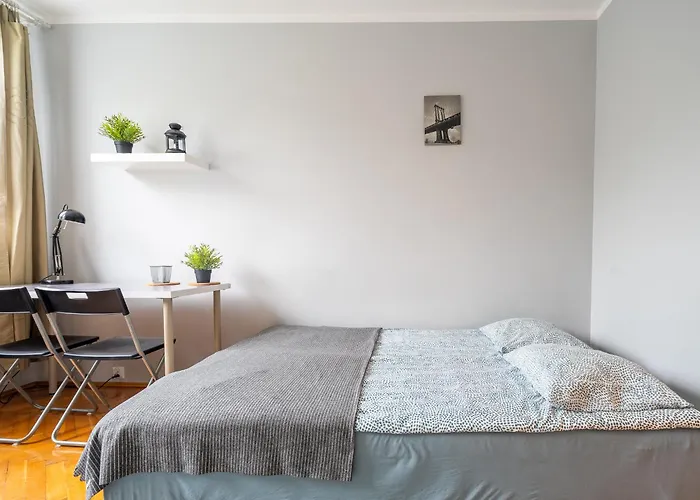 Apartament Wiosenny 52M2 Klodzko